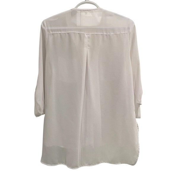 Tea n Rose White Button Down Shirt - Picture 2 of 4